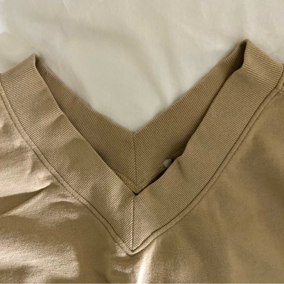 [Forever 21] Oversized Wide V-Neck Sweatshirt - Picture 3 of 5